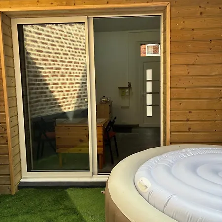 Prázdninový dům Maison Avec Prive En Centre-ville *